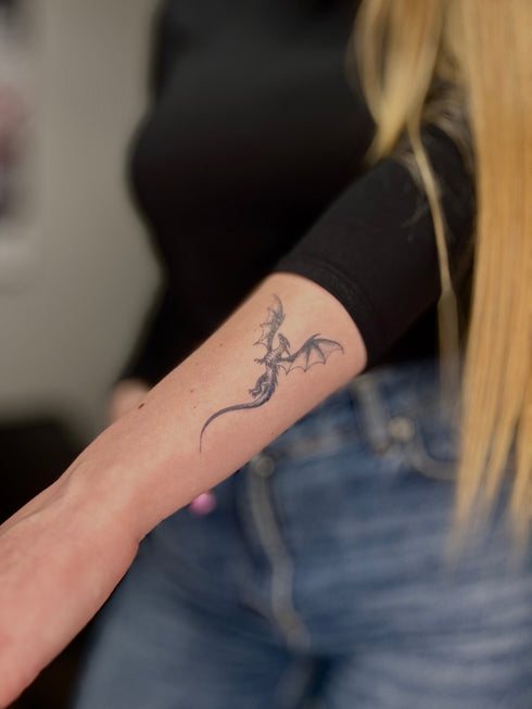 Долговременное тату Дракон в полете Ink-Ok