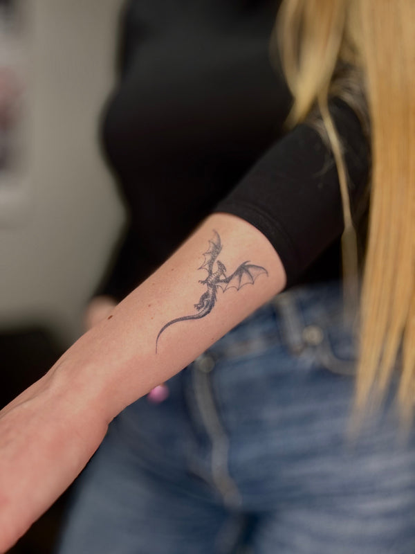 Долговременное тату Дракон в полете Ink-Ok