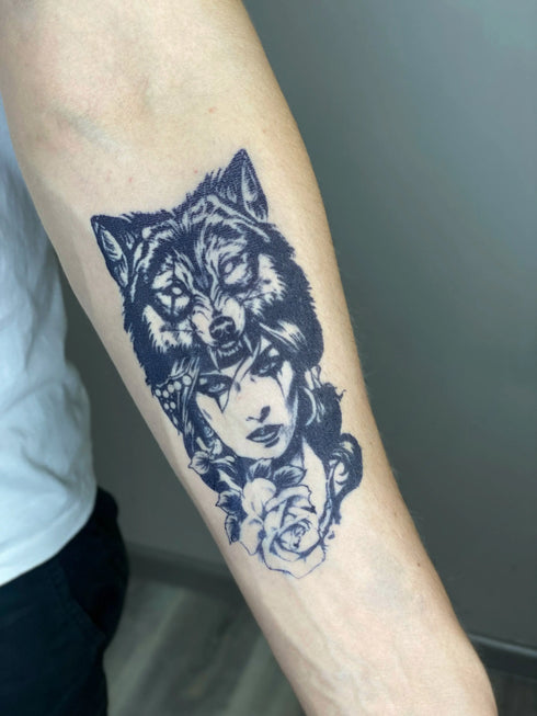 Долговременное тату Девушка-волк Ink-Ok